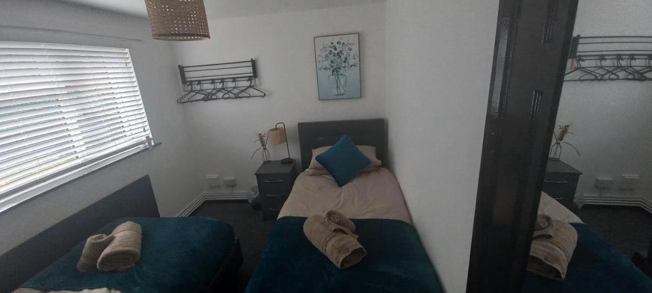 6-Min Walk To New Cross Parking Long Stay Discounts Wolverhampton Dış mekan fotoğraf