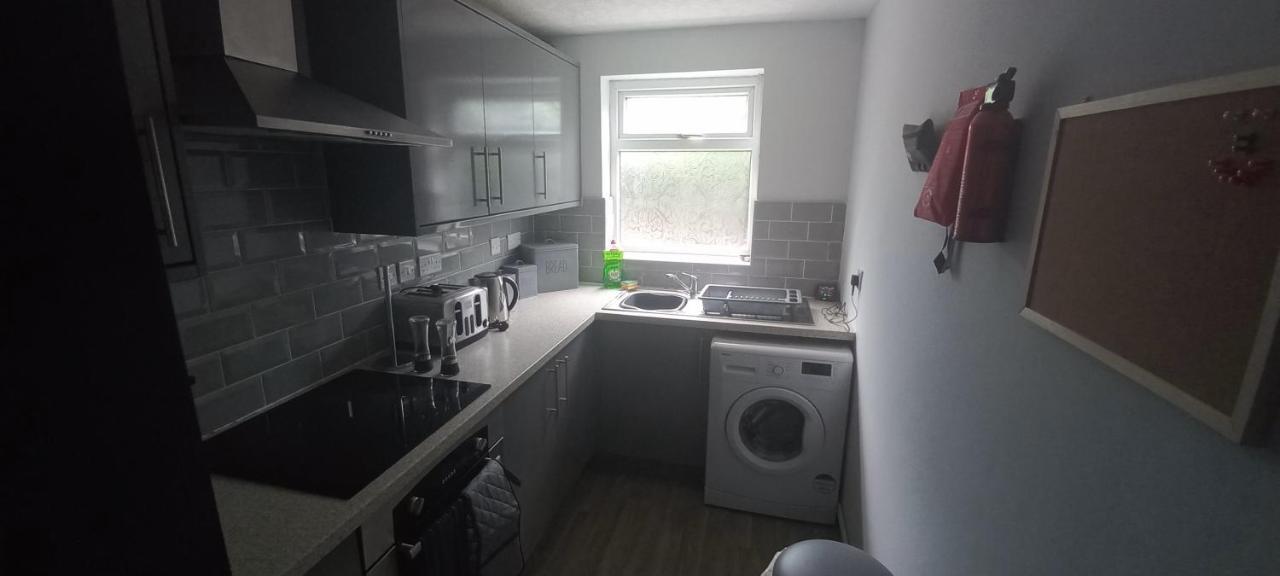 6-Min Walk To New Cross Parking Long Stay Discounts Wolverhampton Dış mekan fotoğraf