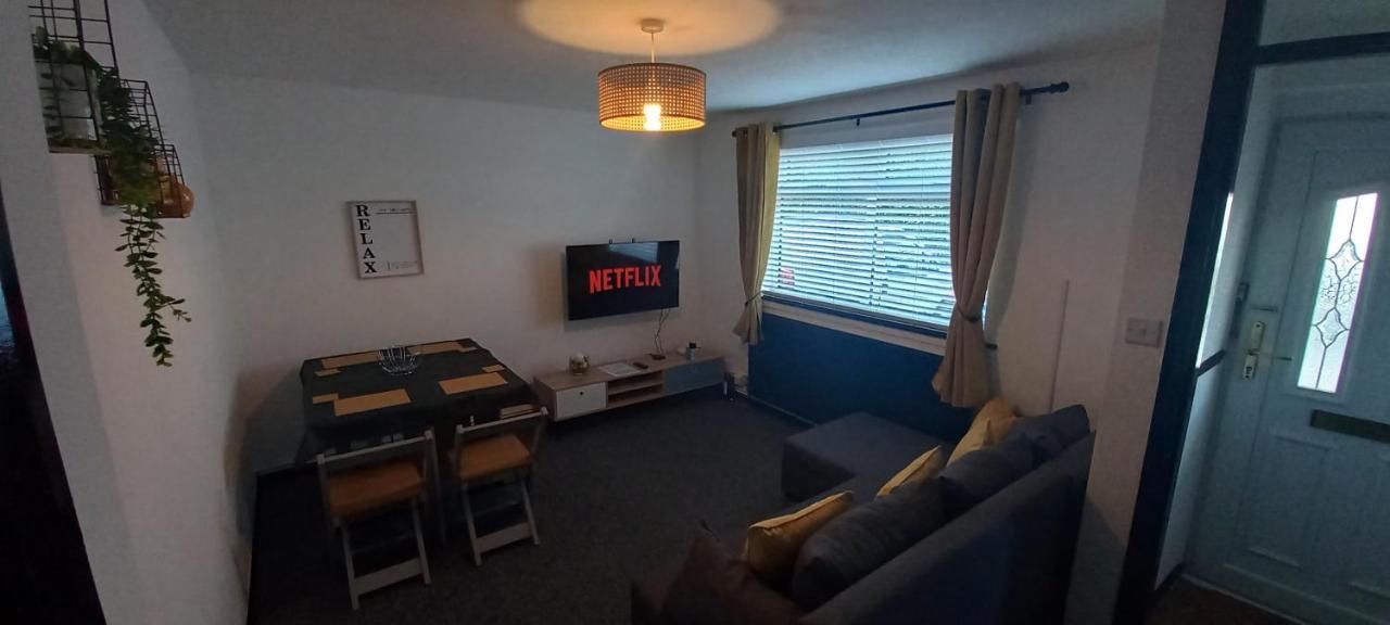 6-Min Walk To New Cross Parking Long Stay Discounts Wolverhampton Dış mekan fotoğraf